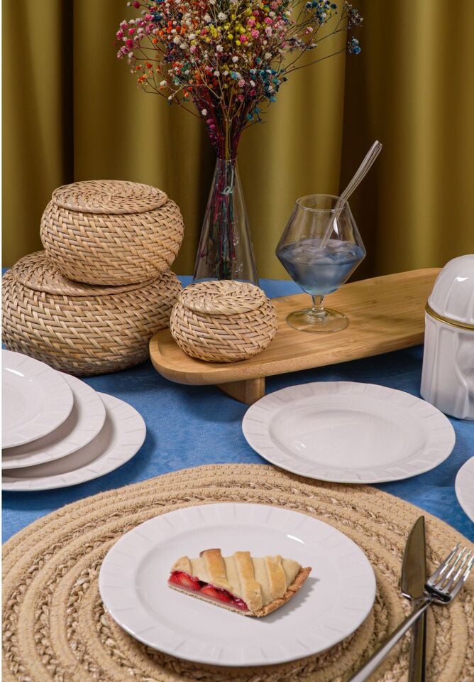 6'lı Zümrüt 18 cm Porselen Pasta ve Tatlı Tabağı Seti - Zarif ve Modern Tasarım