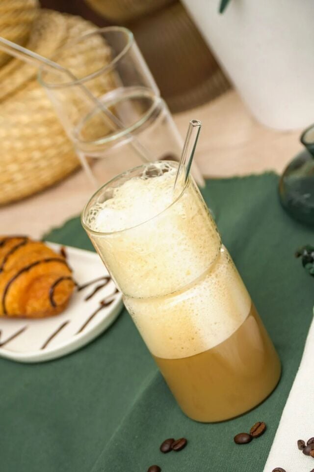 2'li 550 ml Pipetli Isıya Dayanıklı Cam Bardak - Kum Saati Şekilli Kahve Sunum ve Meşrubat Bardağı