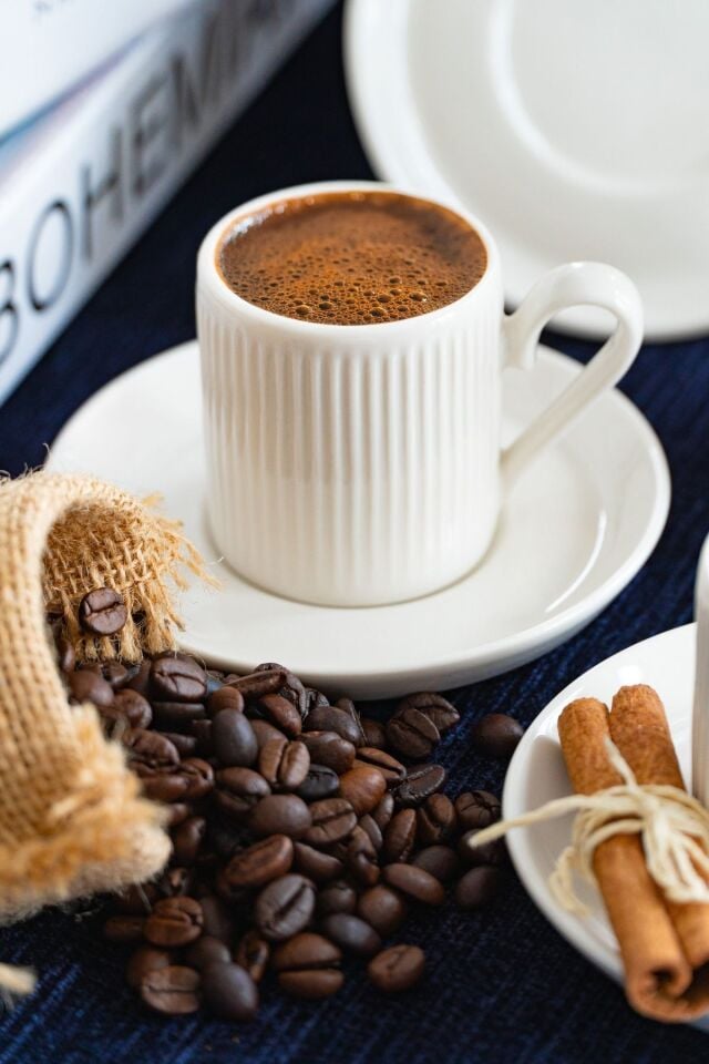 Bulut 12 Parça 6 Kişilik Kahve Fincan Takımı