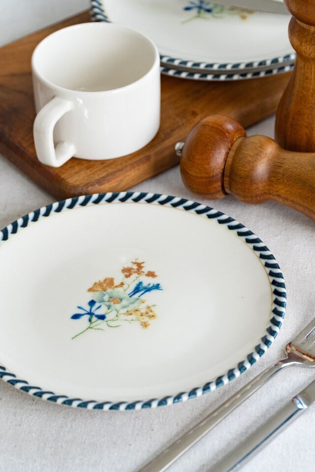 Demet 6'lı Porselen Pasta Seti