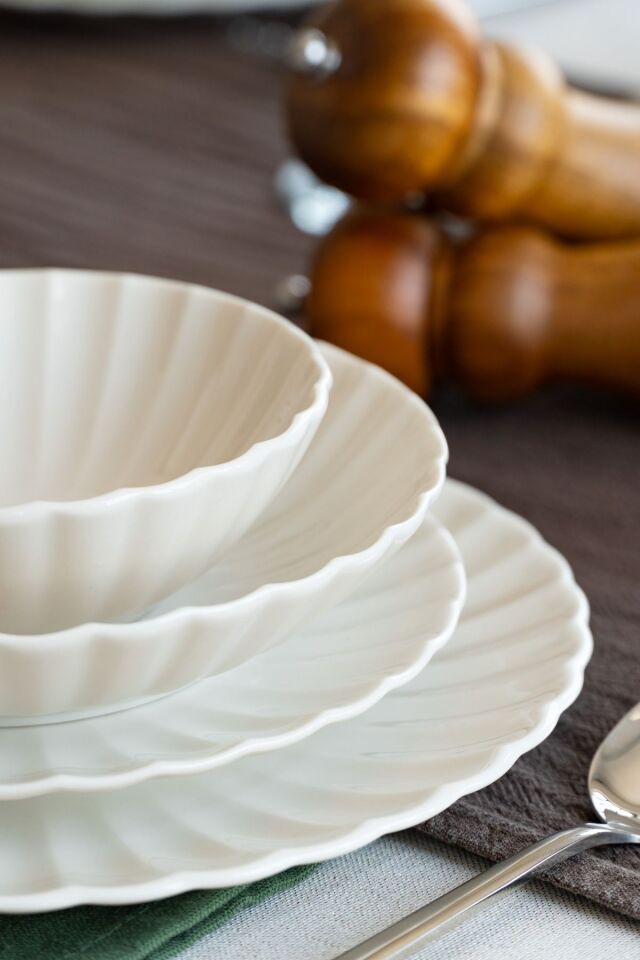 Derya 24 Parça 6 Kişilik Yalın Yemek Takımı