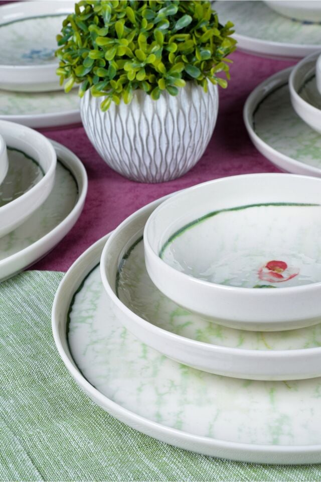 Ebrusu 18 Parça 6 Kişilik Porselen Yemek Takımı