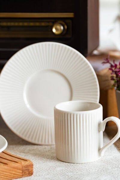 Elif 4 Parça 2 Kişilik Porselen Kahve Takımı Kırık Beyaz