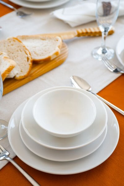 Hayal 24 Parça 6 Kişilik Kırık Beyaz Porselen Yemek Takımı