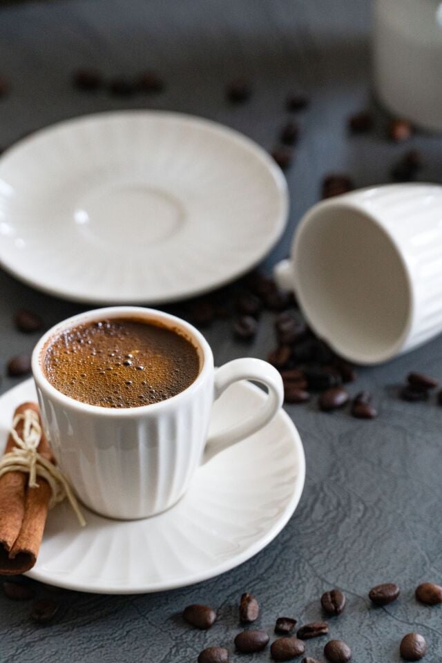 Karizma 4 Parça 2 Kişilik Porselen Kahve Fincan Takımı