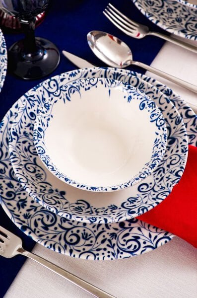 Laleli 18 Parça 6 Kişilik Porselen Yemek Takımı