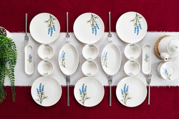 Lavanta 16 Parça 6 Kişilik Porselen Kahvaltı Takımı