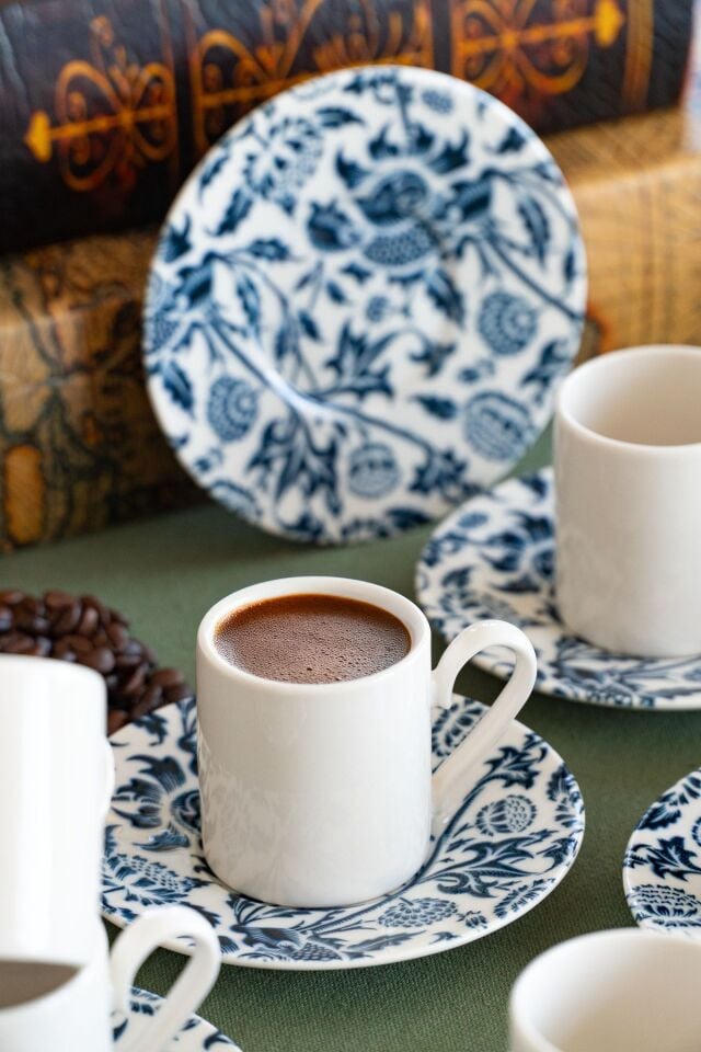 Nilüfer 4 Parça 2 Kişilik Porselen Kahve Fincan Takımı