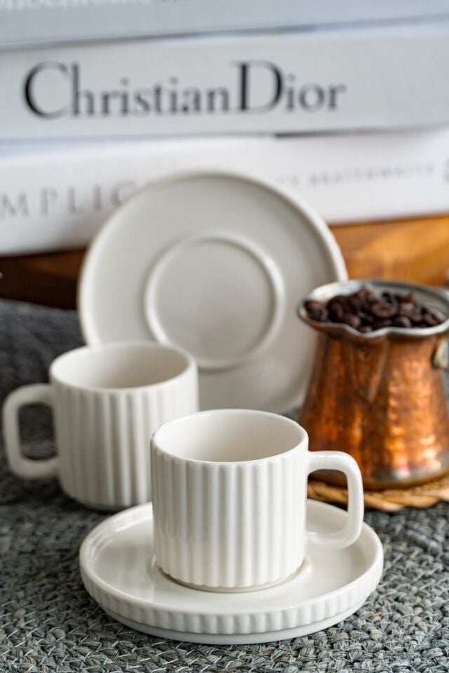 Satürn 4 Parça 2 Kişilik Porselen Kahve Fincan Takımı