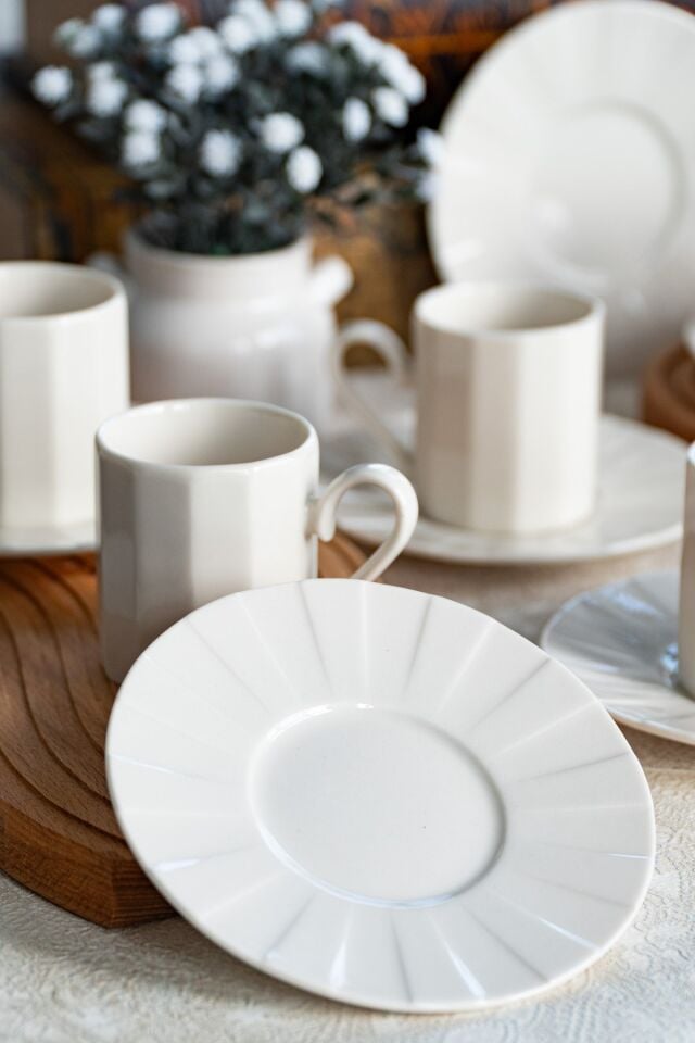 Zümrüt 12 Parça 6 Kişilik Porselen Kahve Fincan Takımı