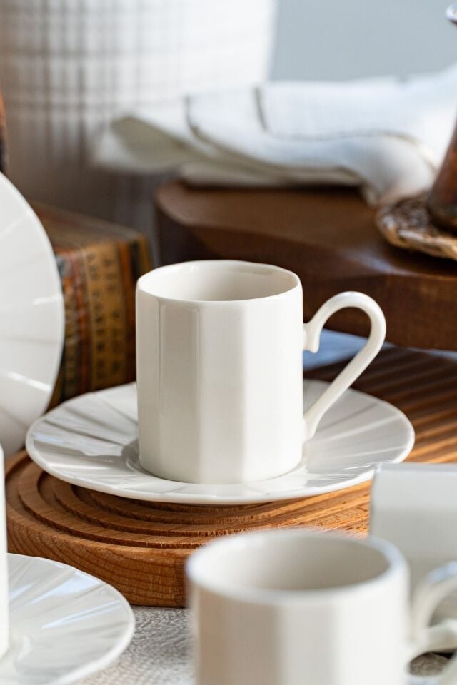 Zümrüt 12 Parça 6 Kişilik Porselen Kahve Fincan Takımı